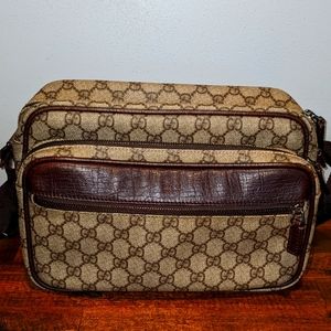 Authentic Gucci messenger bag